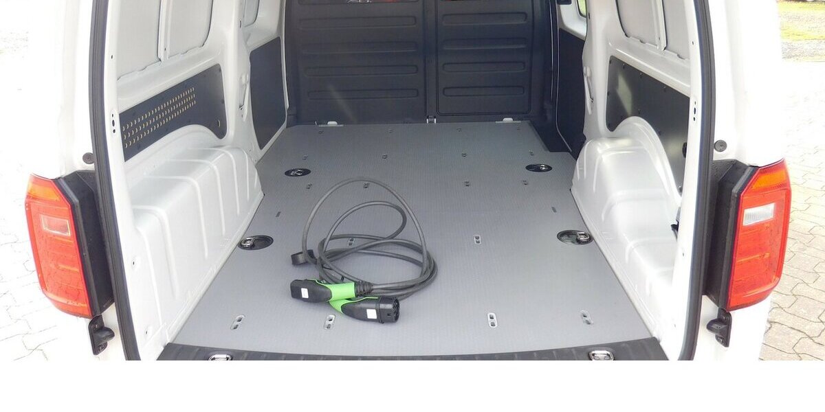 VW Caddy Maxi Abt-e Elektrik DSG Klima Navi 1.700 km 15.690 € Vordorf 38533