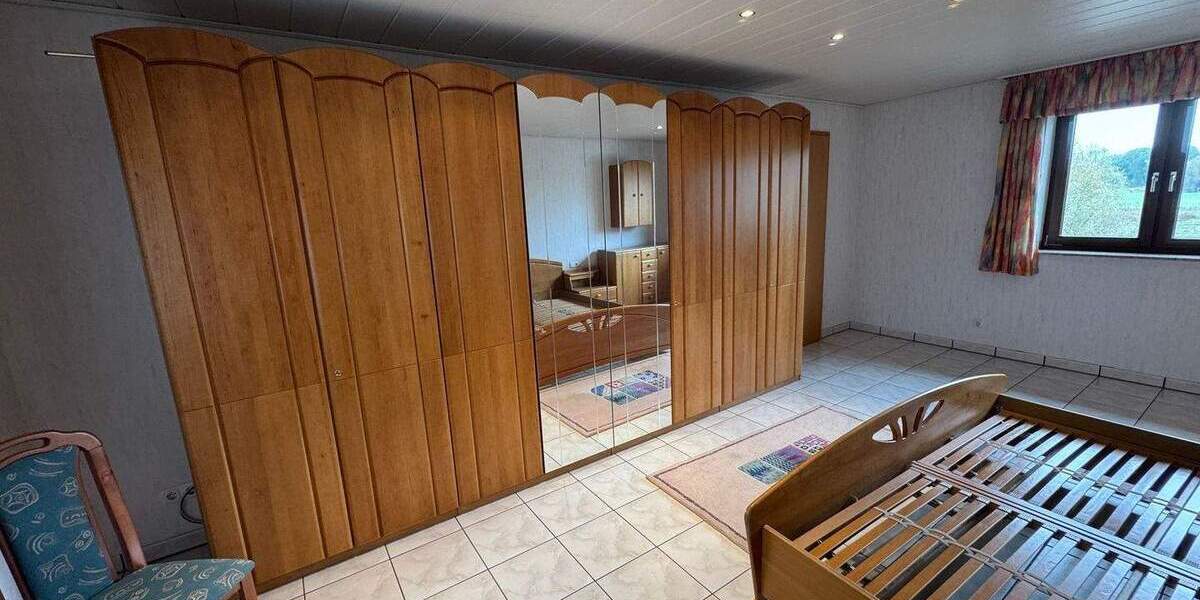 Mehrfamilienhaus, Wohnhaus Braunschweig Veltenhof - 6 Zimmer, 300 m&sup2;, 498.000&euro; | Angebot:23971511