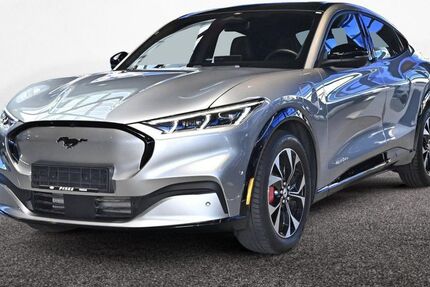 Ford Mustang Mach-E 10.800 km 34.850 &euro; Wolfenbüttel 38302