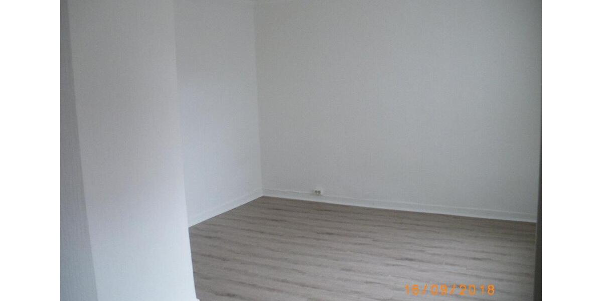 Etagenwohnung Holle - 6 Zimmer, 124 m&sup2;, 780&euro; | Angebot:26662502