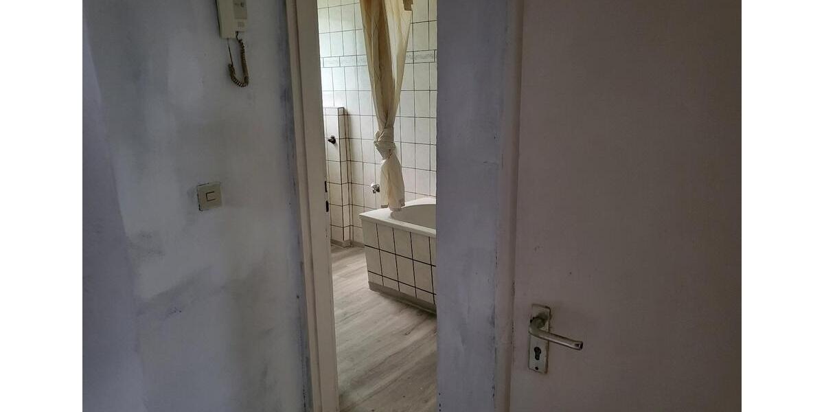 Erdgeschoßwohnung Salzgitter Ortschaft Südost - 3 Zimmer, 70 m&sup2;, 380&euro; | Angebot:26233643