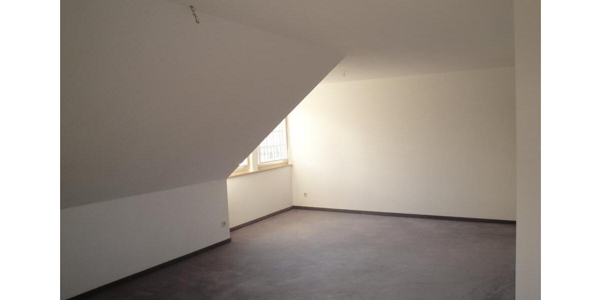 Dachgeschoßwohnung Braunschweig Südstadt- Rautheim- Mascherode - 3 Zimmer, 74 m&sup2;, 600&euro; | Angebot:26399675