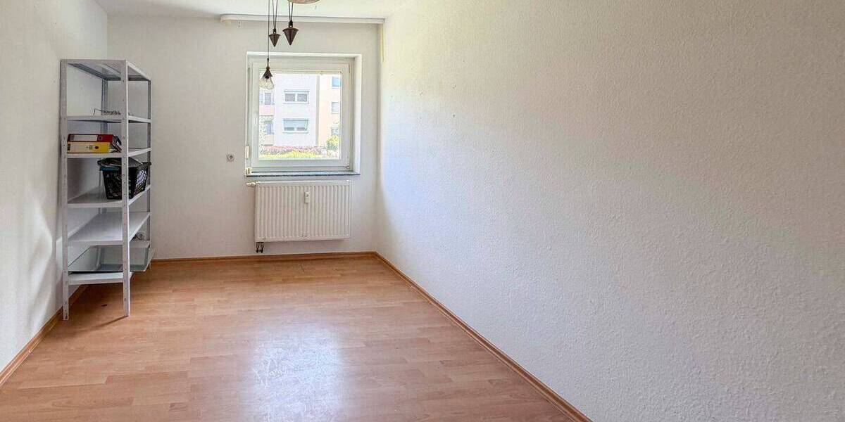 Etagenwohnung Braunschweig Weststadt - 4 Zimmer, 93 m&sup2;, 165.000&euro; | Angebot:26392028