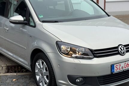 VW Touran 82.900 km 13.900 € Salzgitter 38229
