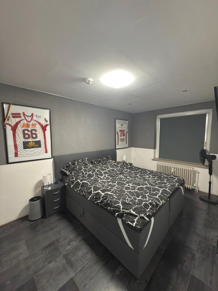 Helle 3-Zimmer-Wohnung mit Balkon in SZ Krähenriede