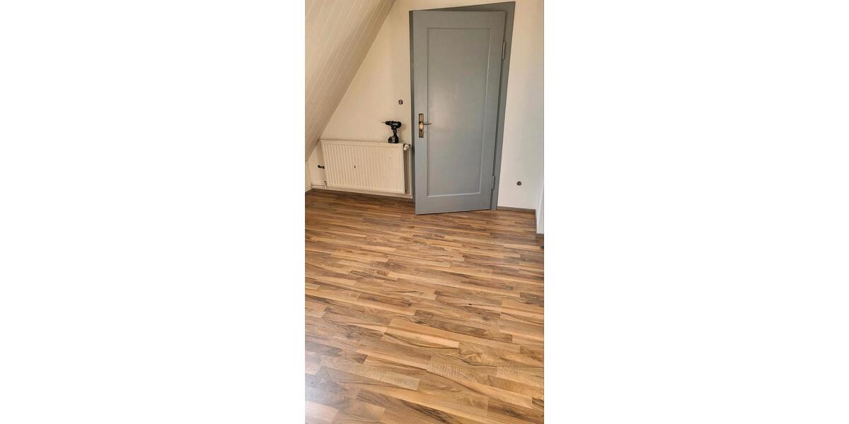 Vermieten Haus mit großem Grundstück 1.700 € Kalt 8 zimmer