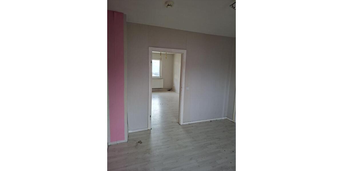 Kleine Eigentumswohnung - provisionsfrei - zu verkaufen 4 zimmer