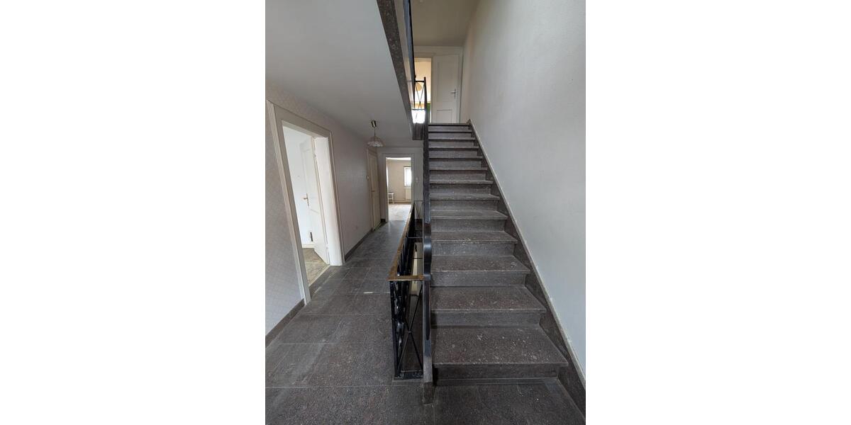 Reihenhaus Hildesheim - 5 Zimmer, 132 m&sup2;, 1.450&euro; | Angebot:26202208