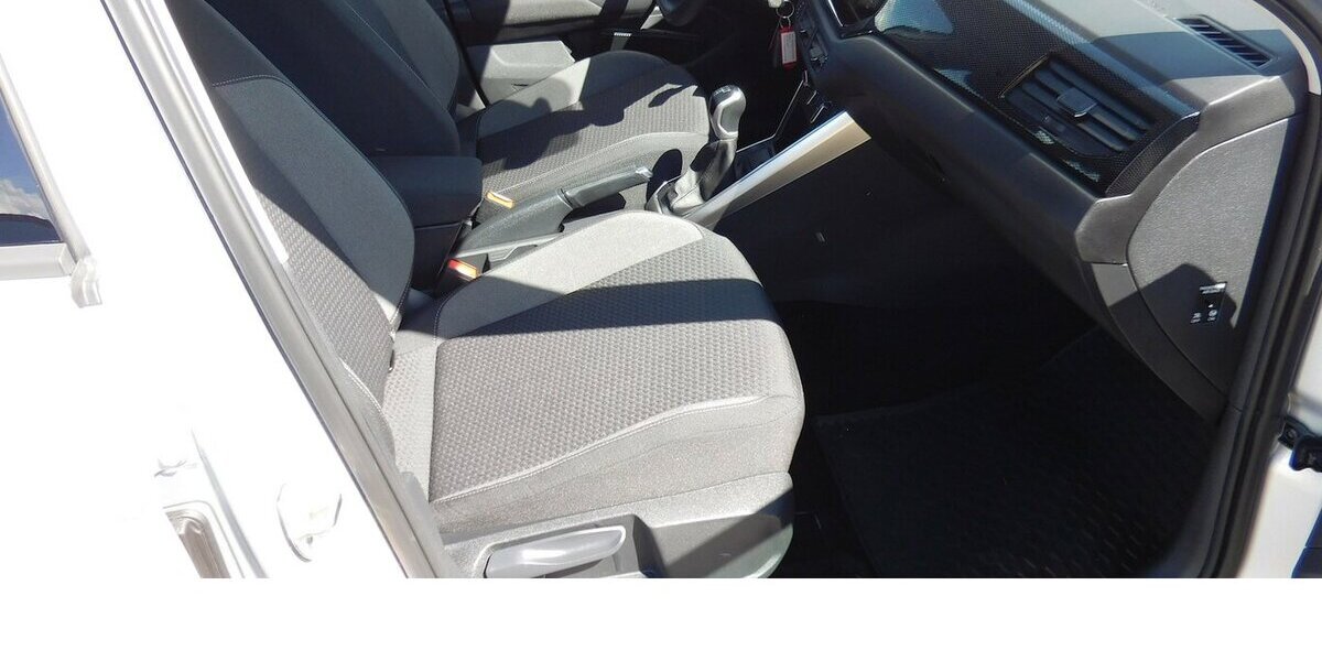 VW Polo 1.0 Life MPI BMT 4Trg Klima Navi LED 10.300 km 15.390 &euro; Vordorf 38533
