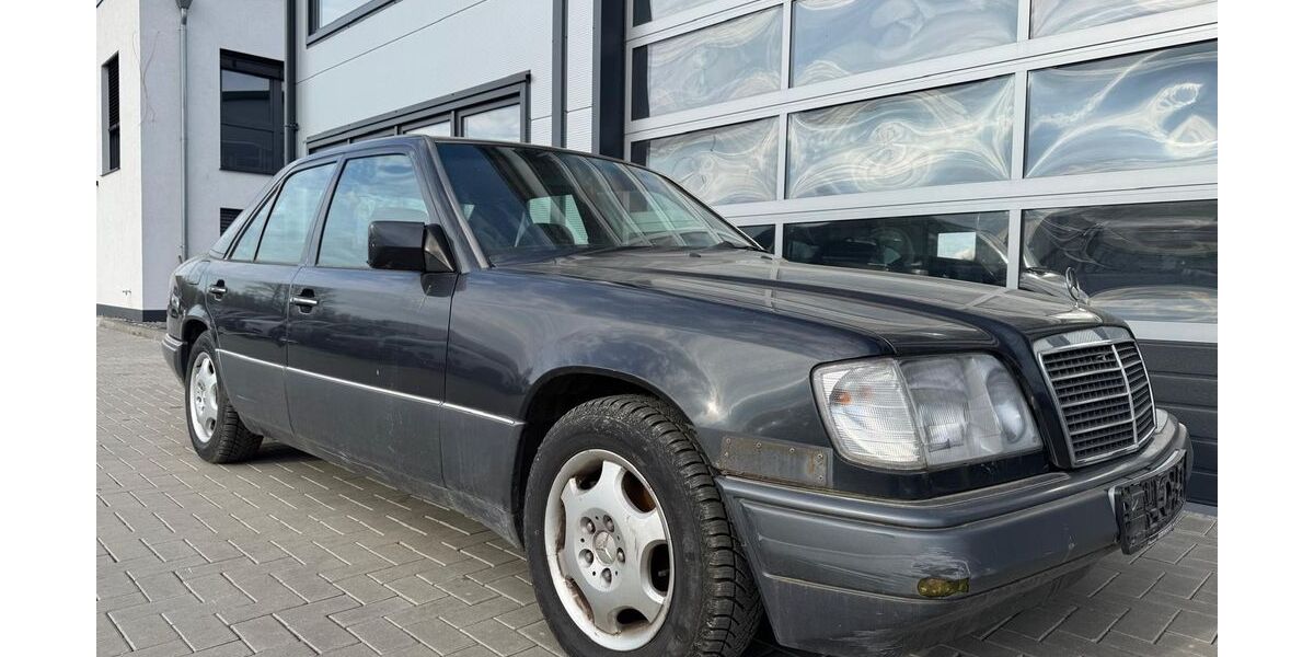 Mercedes-Benz E 200 183.200 km 2.200 &euro; Braunschweig 38110