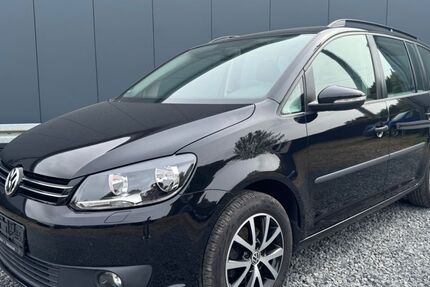 VW Touran 160.700 km 8.900 € Braunschweig 38110
