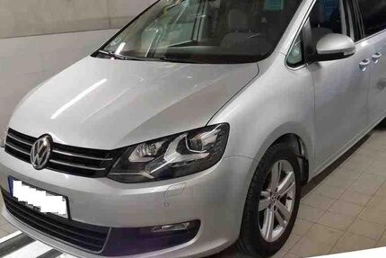 VW Sharan 111.908 km 25.999 € Braunschweig 38118
