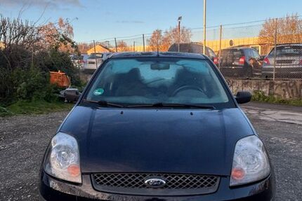 Ford Fiesta 160.675 km 900 € Braunschweig 38120