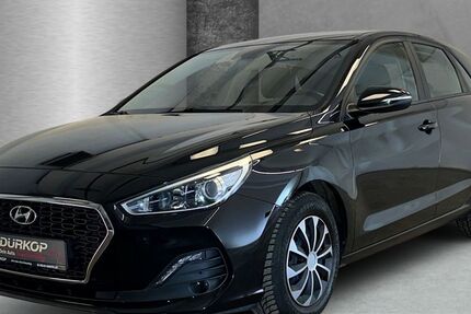 Hyundai i30 62.372 km 10.990 &euro; Braunschweig 38126