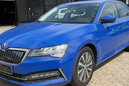 Skoda Superb 127.124 km 16.990 &euro; Braunschweig 38122