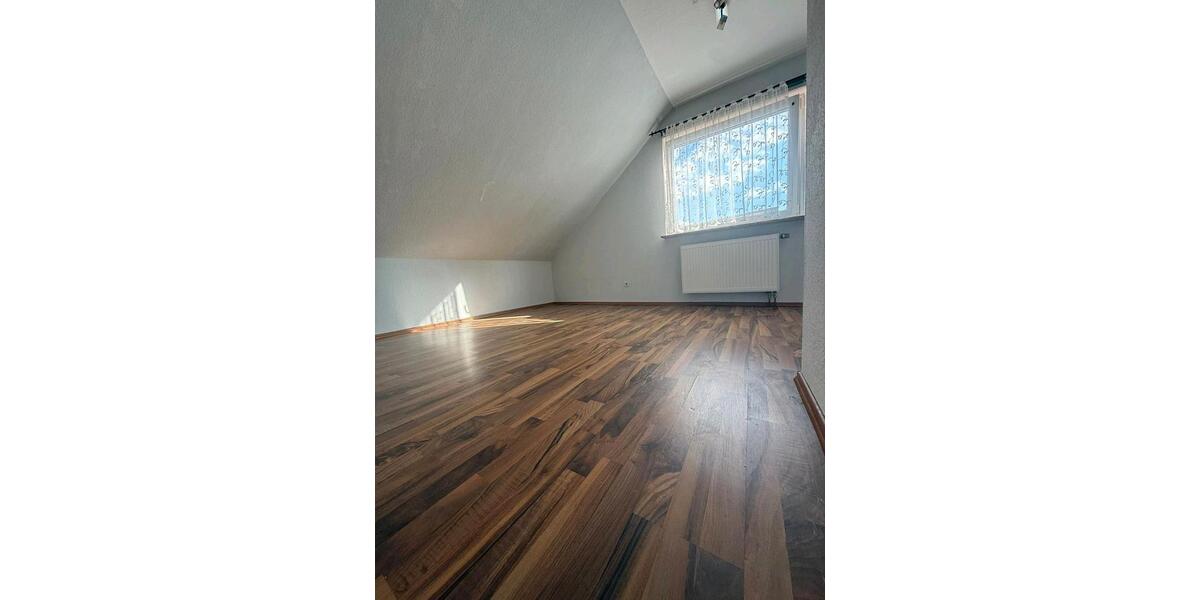 Dachgeschoßwohnung Braunschweig Timmerlah-Geitelde-Stiddien - 3 Zimmer, 1.000&euro; | Angebot:22942861