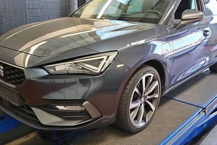 Seat Leon 125.544 km 25.900 &euro; Braunschweig 38122