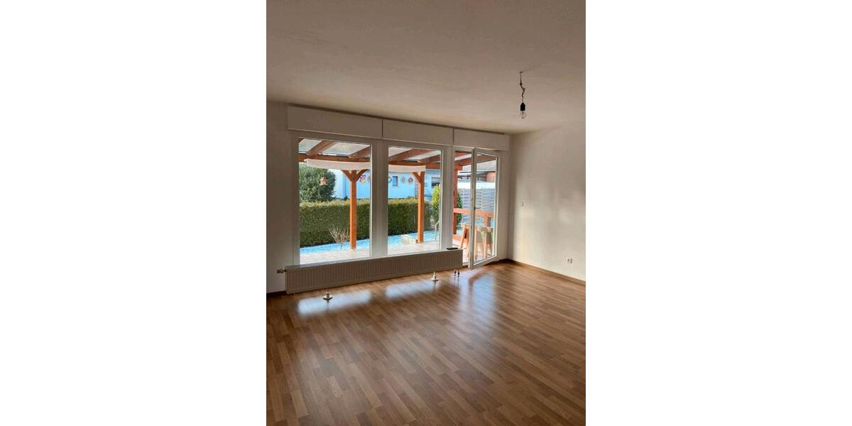 Einfamilienhaus Wendeburg - 6 Zimmer, 140 m&sup2;, 1.150&euro; | Angebot:26346035