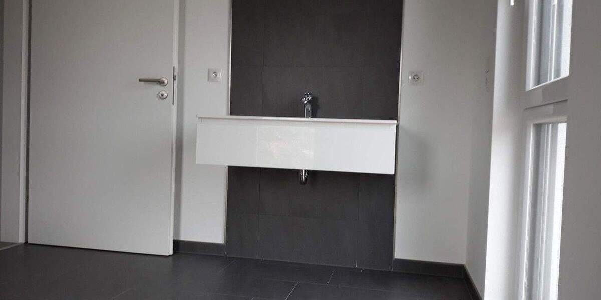 Einfamilienhaus Braunschweig Stöckheim - 3 Zimmer, 120 m&sup2;, 1.800&euro; | Angebot:24368630