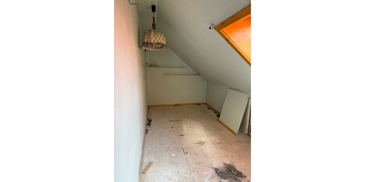 Einfamilienhaus mit Garten, Terrasse und viel Potenzial zur individuellen Gestaltung 7 zimmer