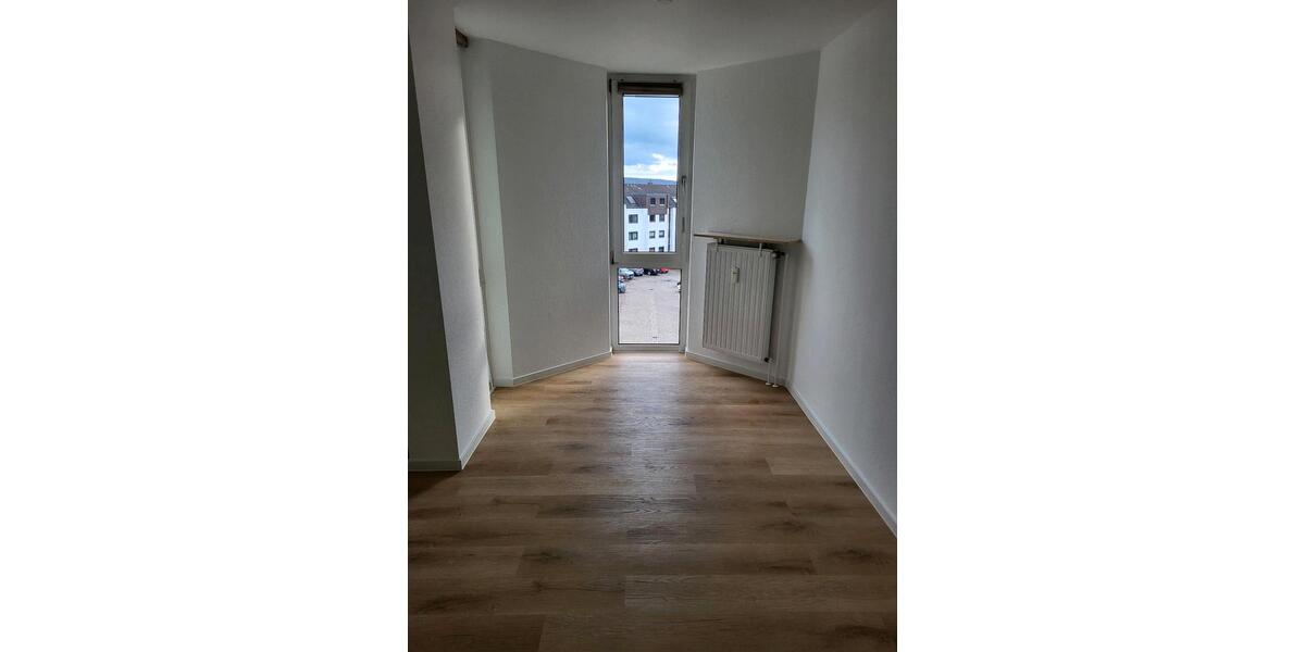 Etagenwohnung Hildesheim Bockfeld - 3 Zimmer, 93 m&sup2;, 830&euro; | Angebot:26676469