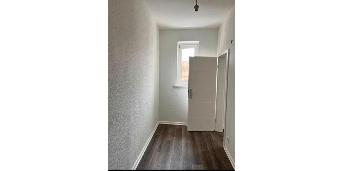Etagenwohnung Algermissen - 3.5 Zimmer, 90 m&sup2;, 900&euro; | Angebot:26237620