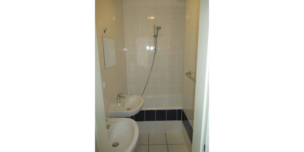 Etagenwohnung Hildesheim Neustadt - 4 Zimmer, 85 m&sup2;, 850&euro; | Angebot:26107260