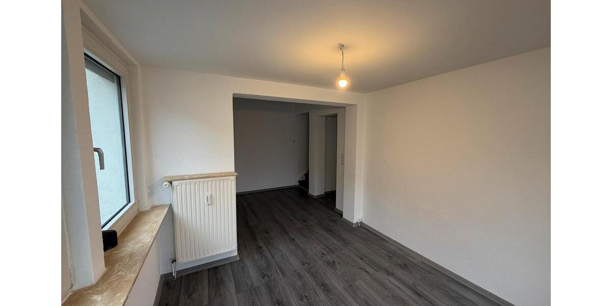 Doppelhaushälfte Braunschweig Wabe-Schunter-Beberbach - 3 Zimmer, 90 m&sup2;, 1.500&euro; | Angebot:26143030
