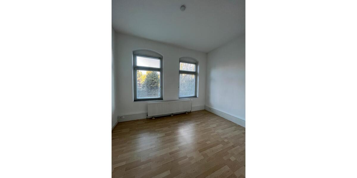 Hochparterre Hildesheim - 4 Zimmer, 103 m&sup2;, 1.140&euro; | Angebot:26233635