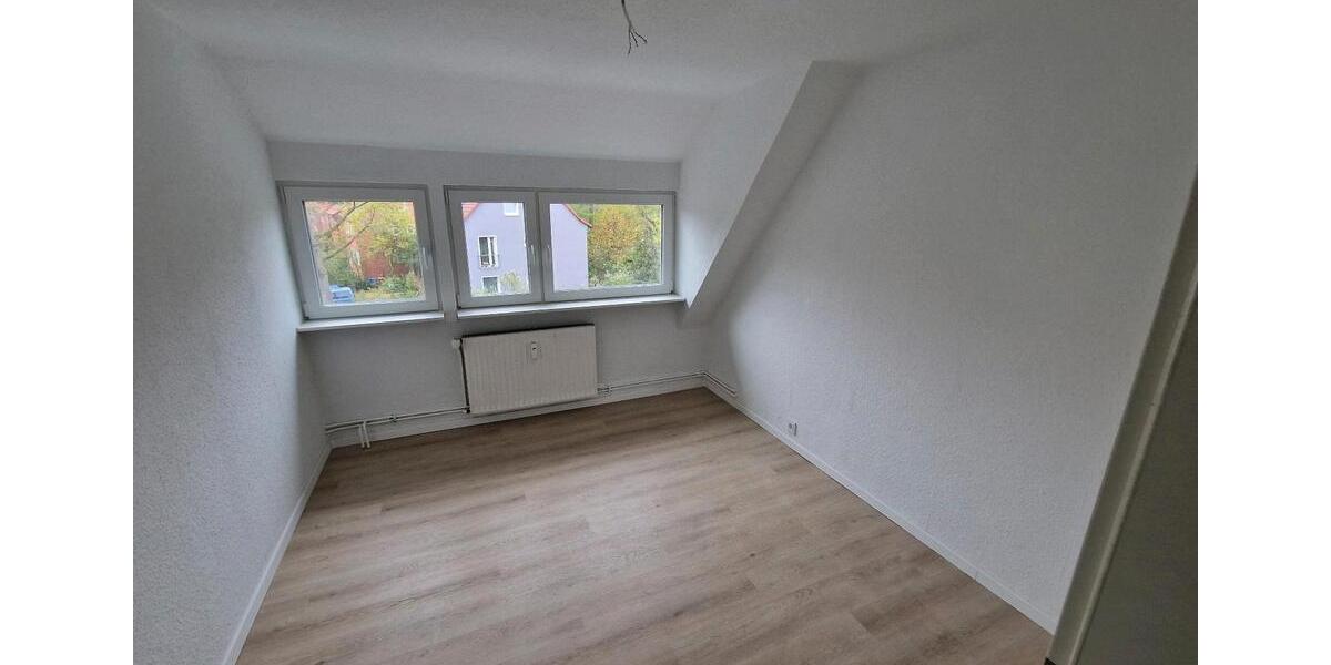 Dachgeschoßwohnung Braunschweig Wabe-Schunter-Beberbach - 3 Zimmer, 76 m&sup2;, 625&euro; | Angebot:26448313