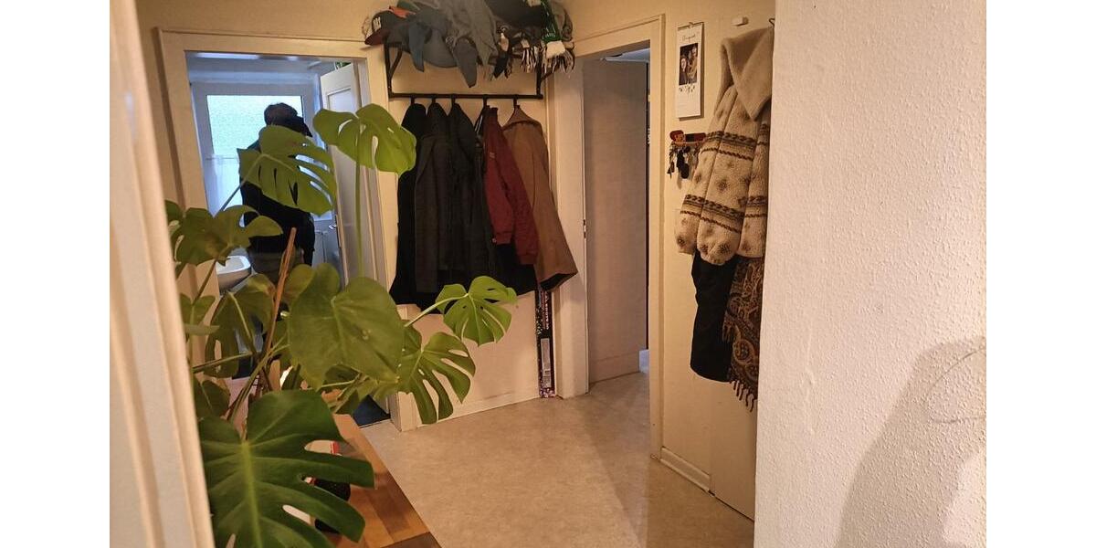 Geräumige 3-Zimmer-Whg. mit Garage und EBK im Zentrum 3 zimmer