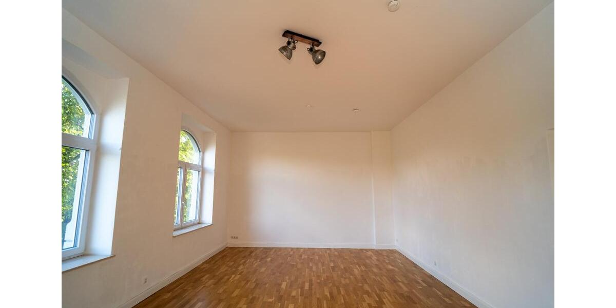 Tolle Altbauwohnung im Herrenhaus 1 zimmer