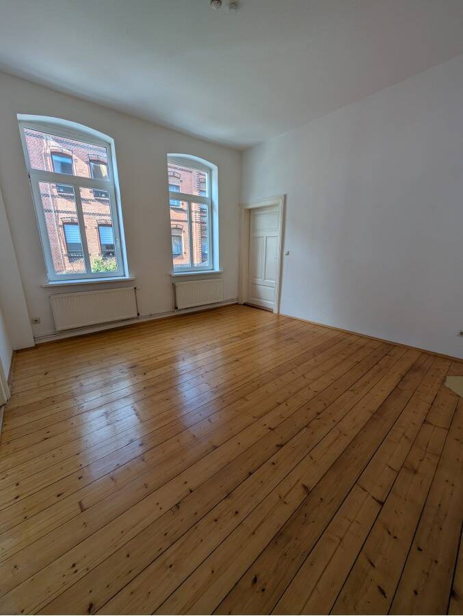 Attraktive 5-Zimmer-Wohnung mit Balkon in der Hildesheimer Oststadt