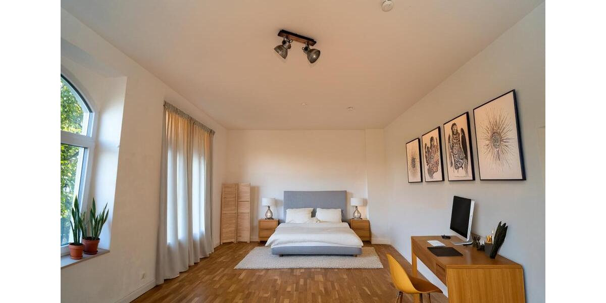 Tolle Altbauwohnung im Herrenhaus 1 zimmer