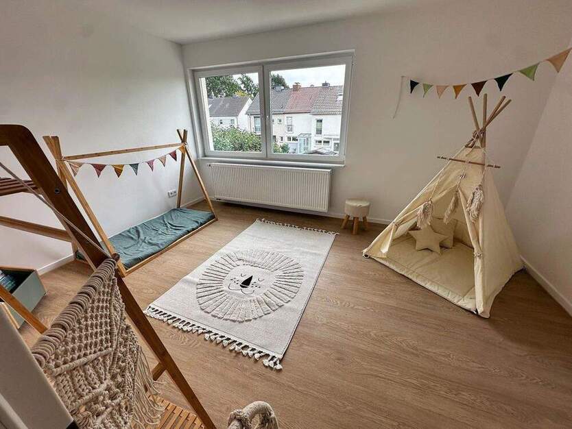 Einziehen & Wohlfühlen - Kernsaniertes Reihenhaus mit Wärmepumpe in Stöckheim 4 zimmer