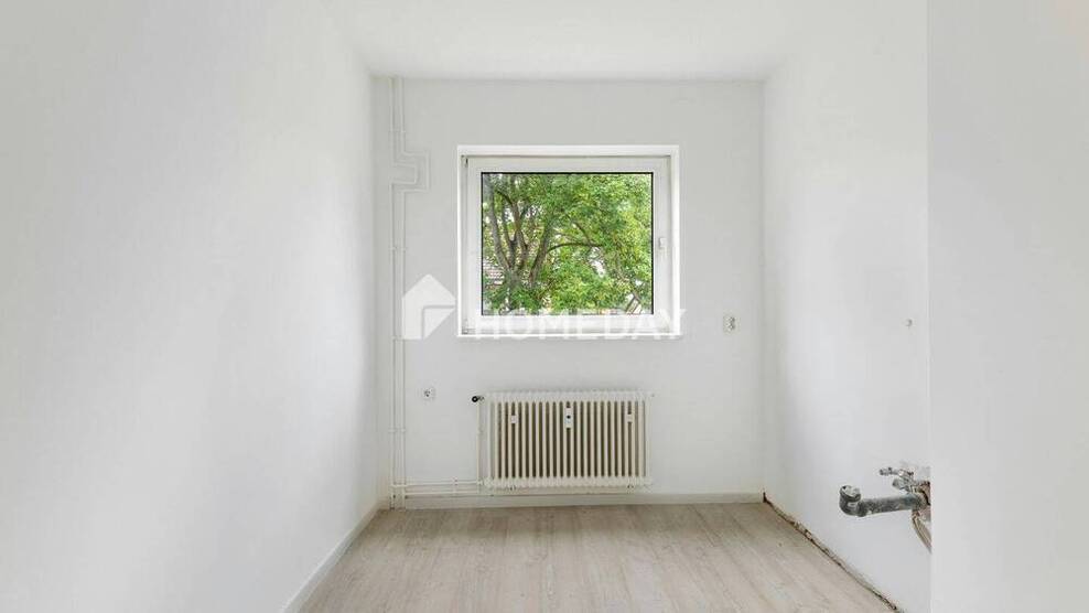Neu sanierte 3-Zimmer-Wohnung mit überdachtem Balkon in ruhiger Lage