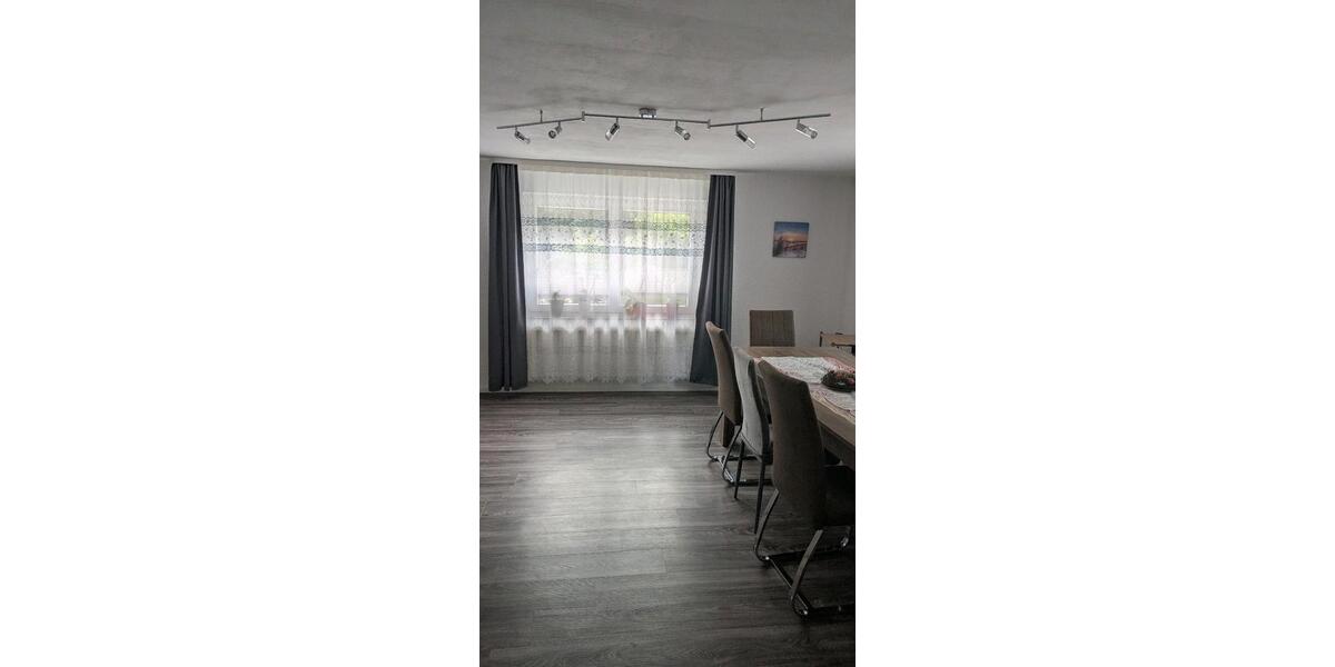 Einfamilienhaus Söhlde - 8 Zimmer, 223 m&sup2;, 340.000&euro; | Angebot:26107877