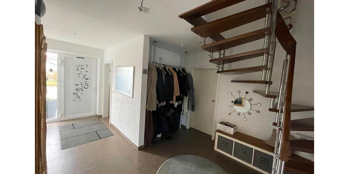 Einfamilienhaus Schwülper - 7 Zimmer, 197 m&sup2;, 749.000&euro; | Angebot:27096898