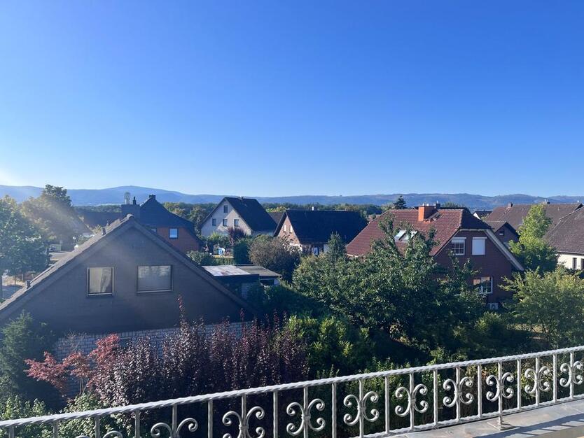 Preiswerte 2-Raum-DG-Wohnung mit BalkonEinbauküche in Vienenburg