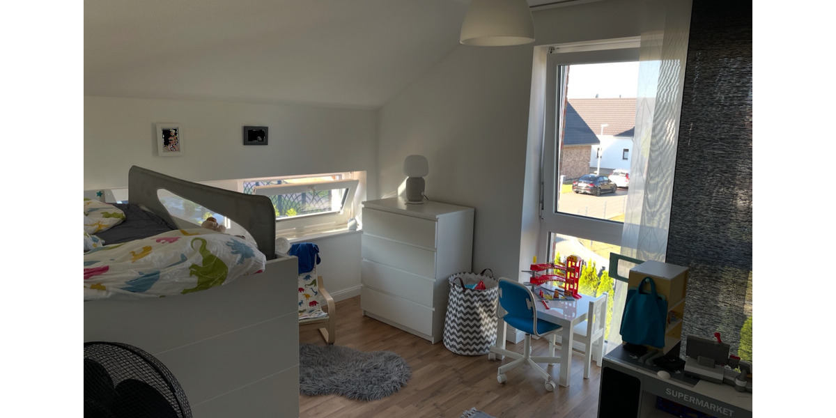 Hochwertiges Einfamilienhaus– energieeffizient mit Smart Home, PV 6 zimmer