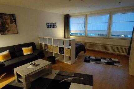 Bonn ansprechendes Apartment - komplette neue Möblierung in 2023 - im 3.Obergeschoß mit Personenaufzug, sehr ruhige zentrale Wohnlage