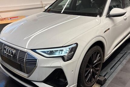 Audi e-tron 51.300 km 34.950 &euro; Salzgitter 38259
