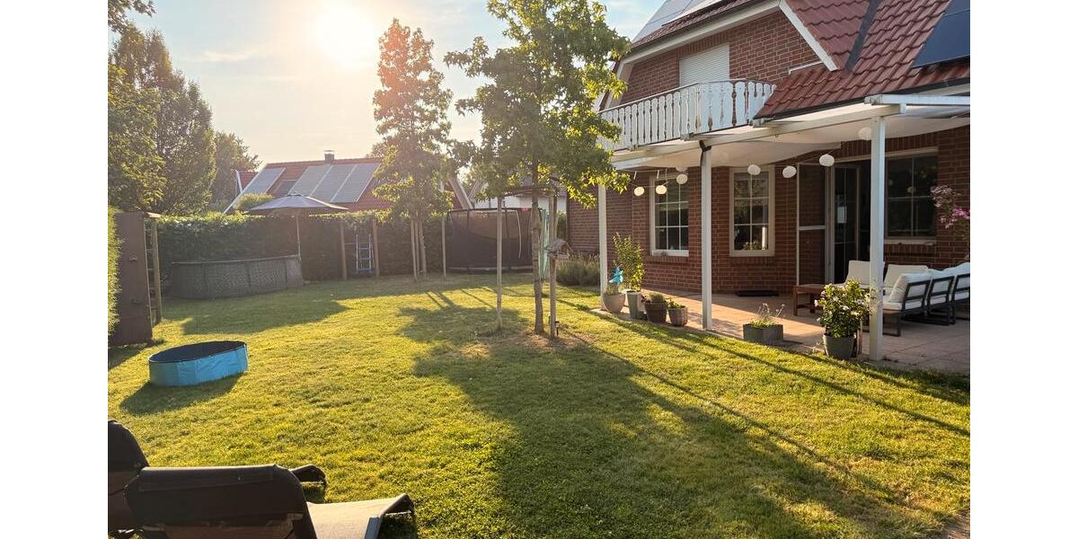 Einfamilienhaus Lengede - 8 Zimmer, 250 m&sup2;, 650.000&euro; | Angebot:27280852