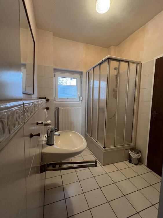 Doppelhaushälfte mitten in Himmelsthür 7 zimmer