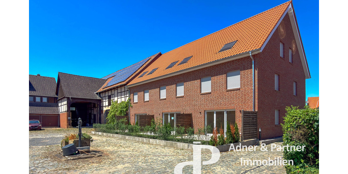 **HISTORISCHER CHARME TRIFFT MODERNE ARCHITEKTUR: ERSTBEZUG IN STÖCKHEIM** - Reihenmittelhaus Braunschweig Heidberg-Melverode | Angebot:27265970