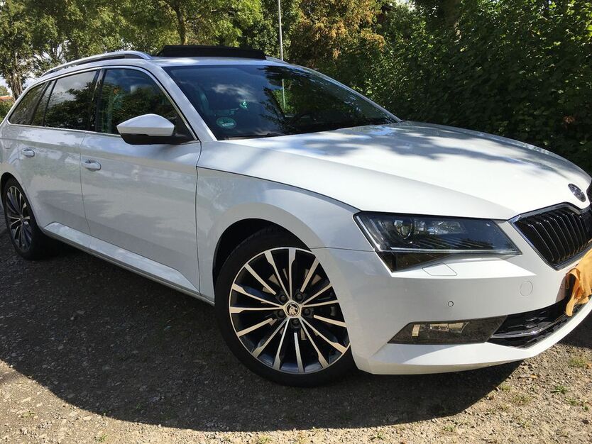Skoda Superb 84.000 km 22.200 € Hildesheim 31139