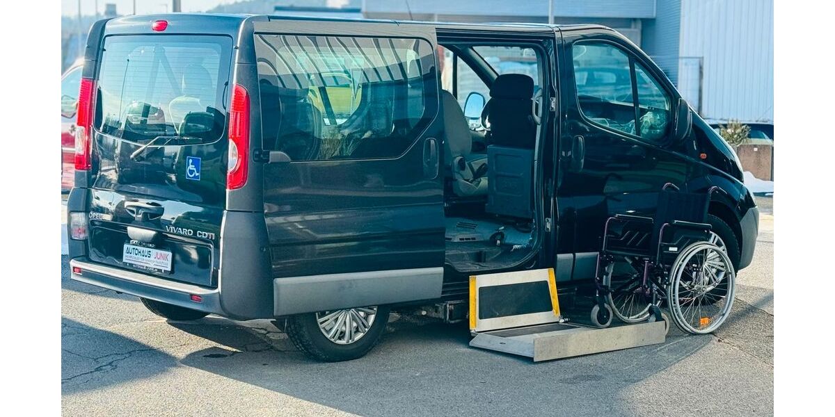 Opel Vivaro 110.000 km 24.900 € Salzgitter 38259