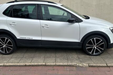 VW Polo 102.800 km 9.500 € Salzgitter 38226