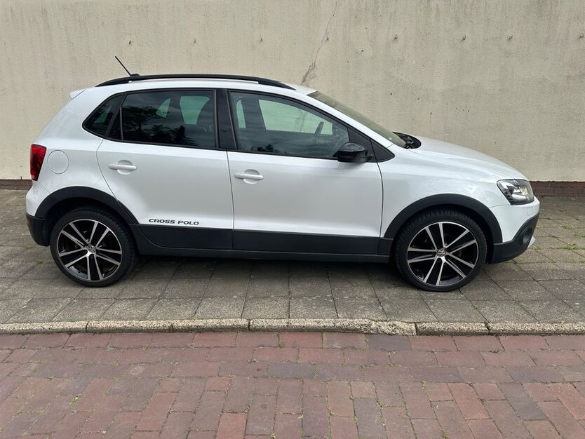 VW Polo 102.800 km 9.500 € Salzgitter 38226