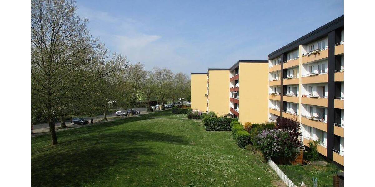 Etagenwohnung Salzgitter Lebenstedt - 3 Zimmer, 74 m&sup2;, 425&euro; | Angebot:26307123